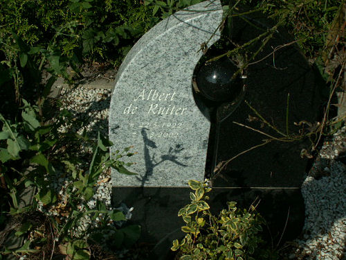 Grafsteen van Albert DE RUITER (1922 - 2002)