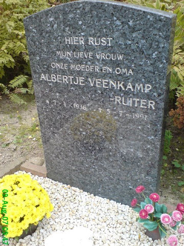 Grafsteen van Albertje Ruiter (1936-1991)