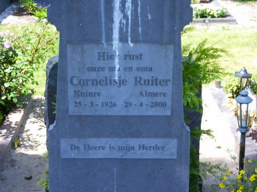 Grafsteen van Cornelisje RUITER (1926 - 2000)
