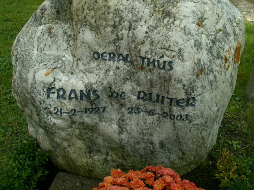 Grafsteen van Frans DE RUITER (1927 - 2003)