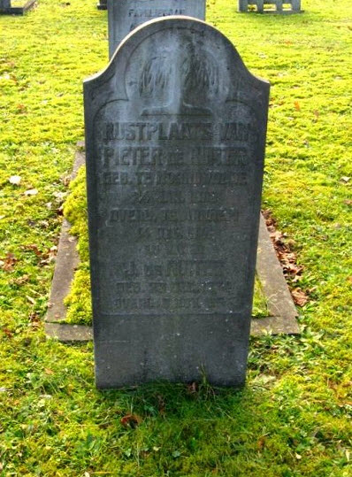 Grafsteen van Pieter DE RUITER (1903-1941)