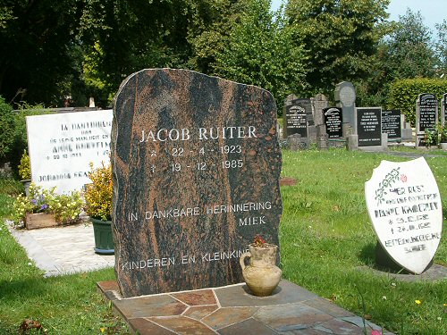Grafsteen van Jacob Ruiter (1923 - 1985)