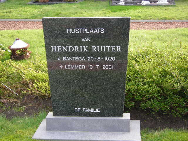 Grafsteen van Hendrik Ruiter (1920-2001)