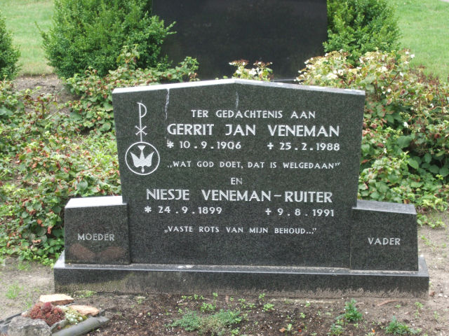 Grafsteen van Niesje Luites Ruiter (1899-1991)