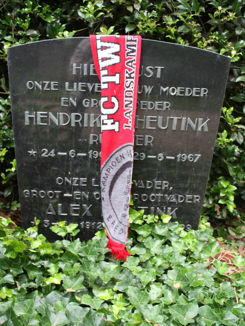 Grafsteen van Hendrikje RUYTER (1902-1967)