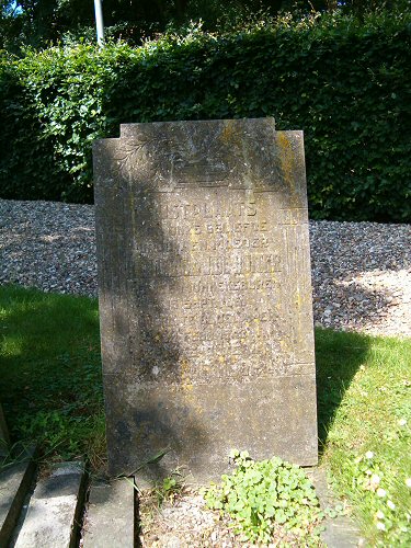 Grafsteen van Hendrika Jochems DE RUITER (1861 - 1943)