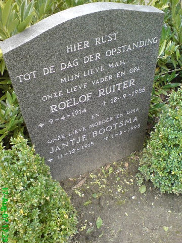 Grafsteen van Roelof Hendriks Ruiter (1914-1988)
