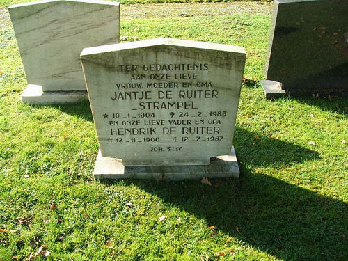 Grafsteen van Hendrik DE RUITER (1900-1987)