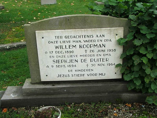 Grafsteen van Siepkjen Roelofs DE RUITER (1894 - 1964)